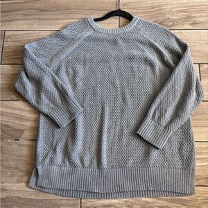 Old Navy Women's Gray Crewneck Sweater